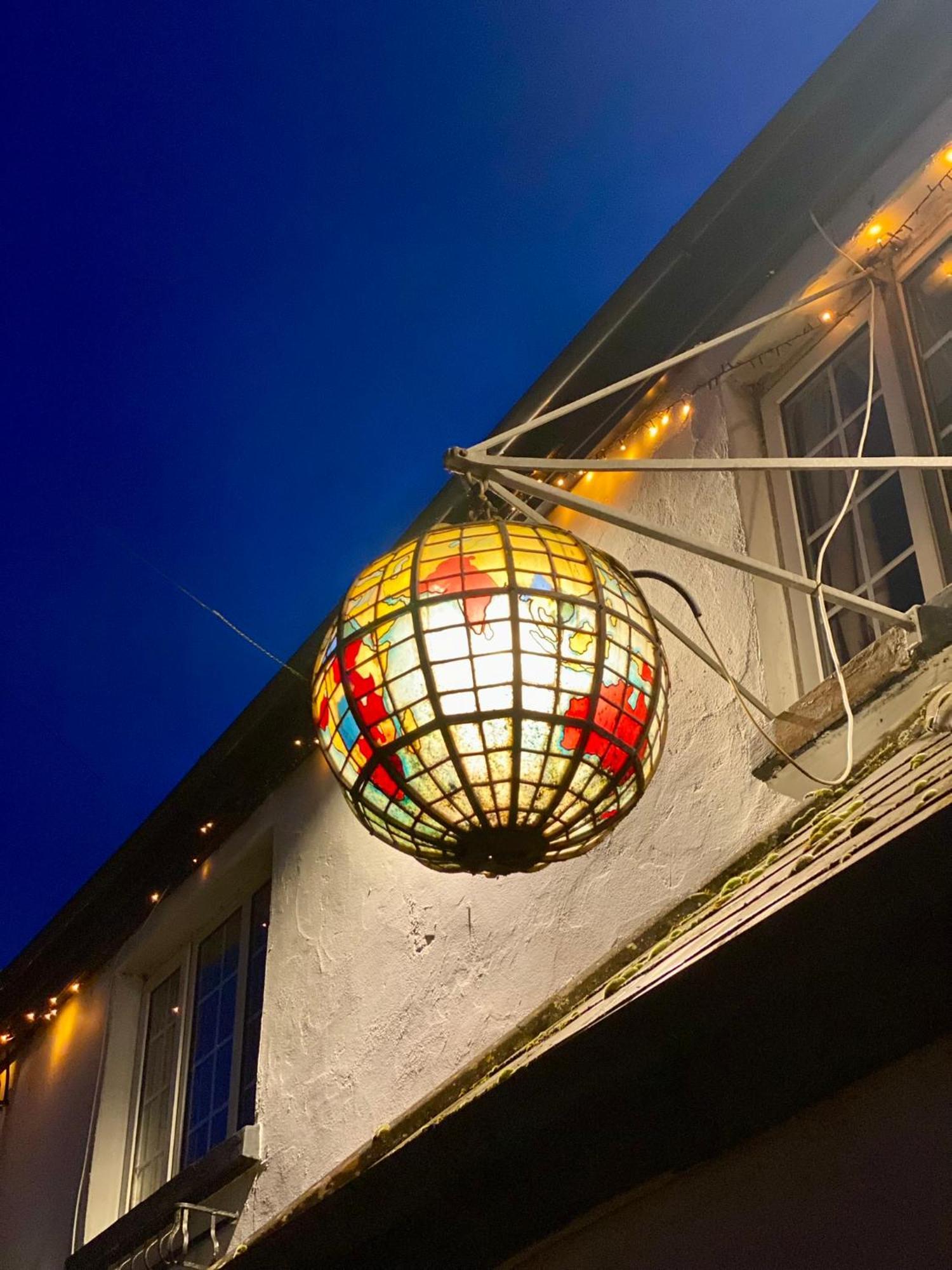 The Globe Inn Kingsbridge  Exterior photo
